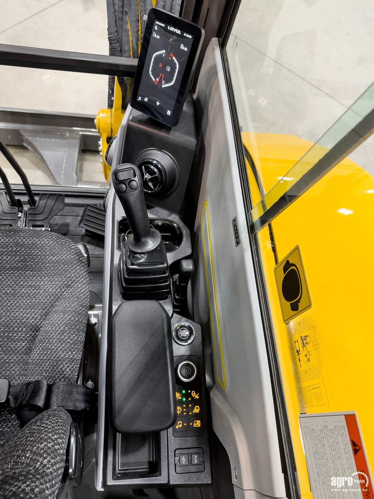 Bagger of the type LOVOL FR36F-u 5 years warranty, with Japanese main components, zero tail swing, Gebrauchtmaschine in Csengele (Picture 27)