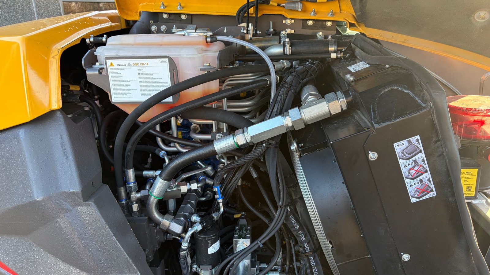 Bagger za tip Mecalac 10 MCR, Gebrauchtmaschine u Roslev (Slika 14)