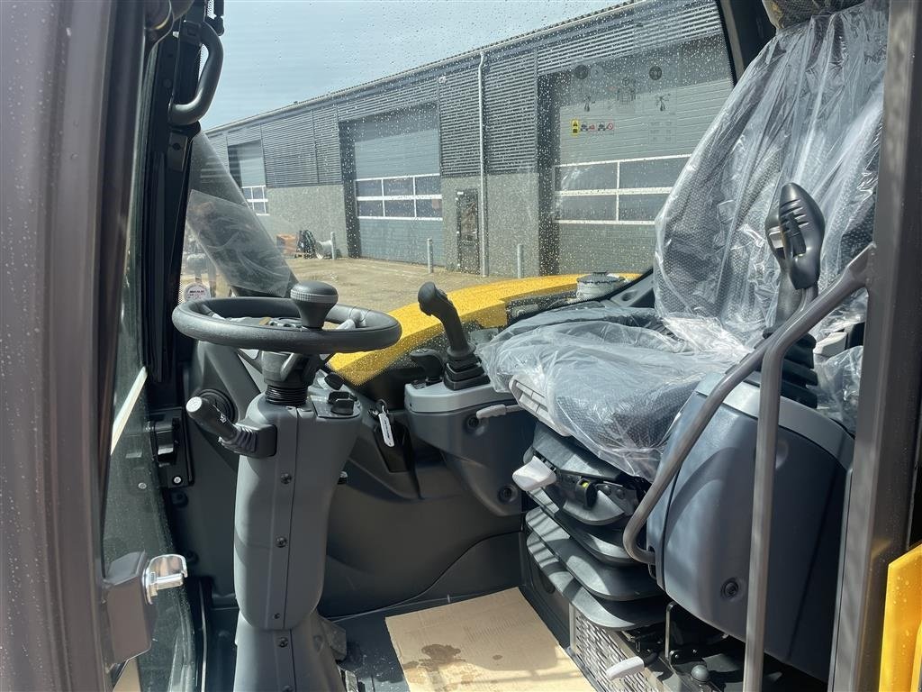 Bagger des Typs Mecalac 9 MWR, Gebrauchtmaschine in Roslev (Bild 12)