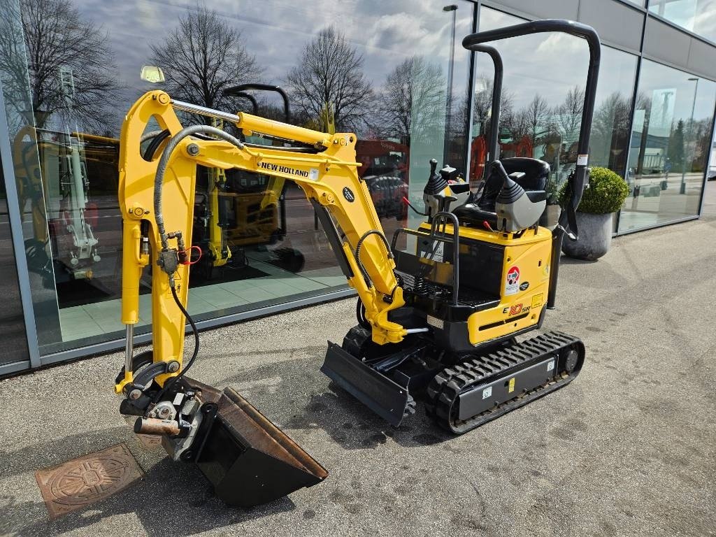 Bagger a típus New Holland E 10 SR, Gebrauchtmaschine ekkor: Fårevejle (Kép 4)