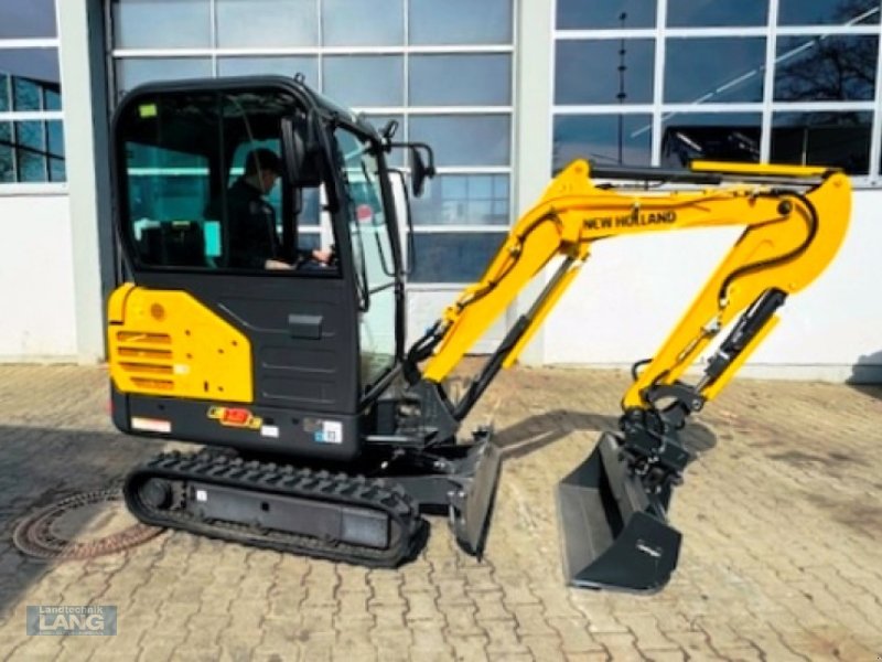 Bagger van het type New Holland E 19 C, Neumaschine in Rottenburg (Foto 1)