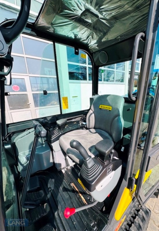 Bagger от тип New Holland E 19 C, Neumaschine в Rottenburg (Снимка 9)