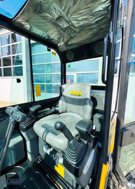 Bagger от тип New Holland E 19 C, Neumaschine в Rottenburg (Снимка 12)