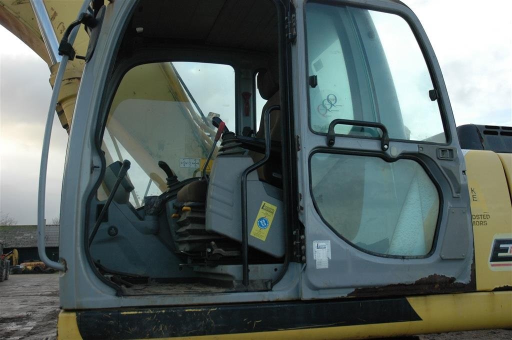 Bagger a típus New Holland E 265 LC, Gebrauchtmaschine ekkor: Roslev (Kép 5)