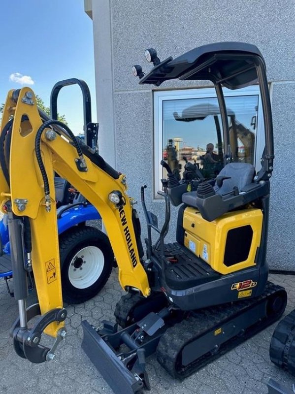 Bagger a típus New Holland E12D            Giant GR 680 Jordloppe, Gebrauchtmaschine ekkor: Hadsten (Kép 1)