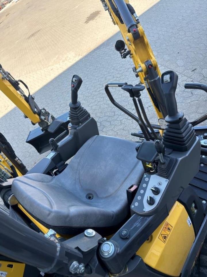 Bagger του τύπου New Holland E12D VARIO, Gebrauchtmaschine σε Hadsten (Φωτογραφία 3)