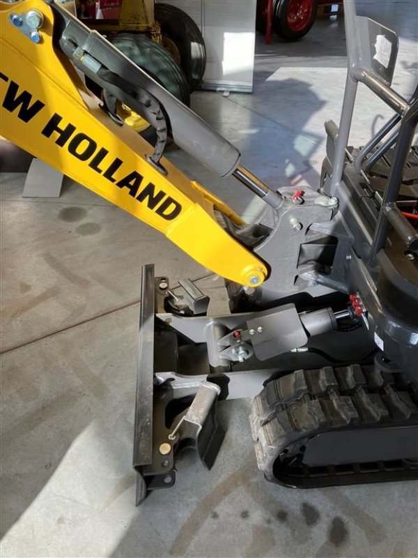 Bagger des Typs New Holland E12D, Gebrauchtmaschine in Maribo (Bild 4)