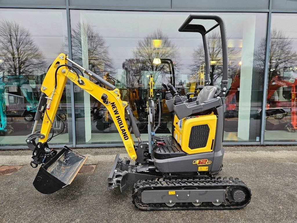 Bagger от тип New Holland e12d, Gebrauchtmaschine в Fårevejle (Снимка 5)