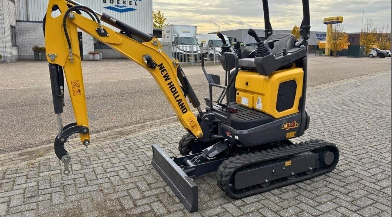 Bagger del tipo New Holland E14D ROLL-BAR AG, Gebrauchtmaschine In Hadsten (Immagine 2)