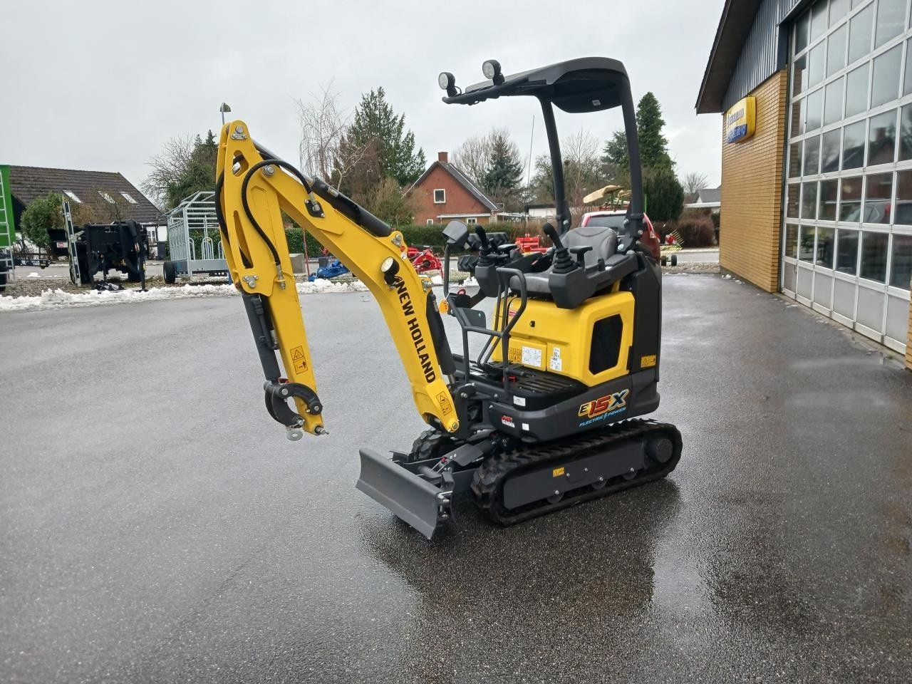 Bagger типа New Holland E15X ROLL-BAR, Gebrauchtmaschine в Maribo (Фотография 3)
