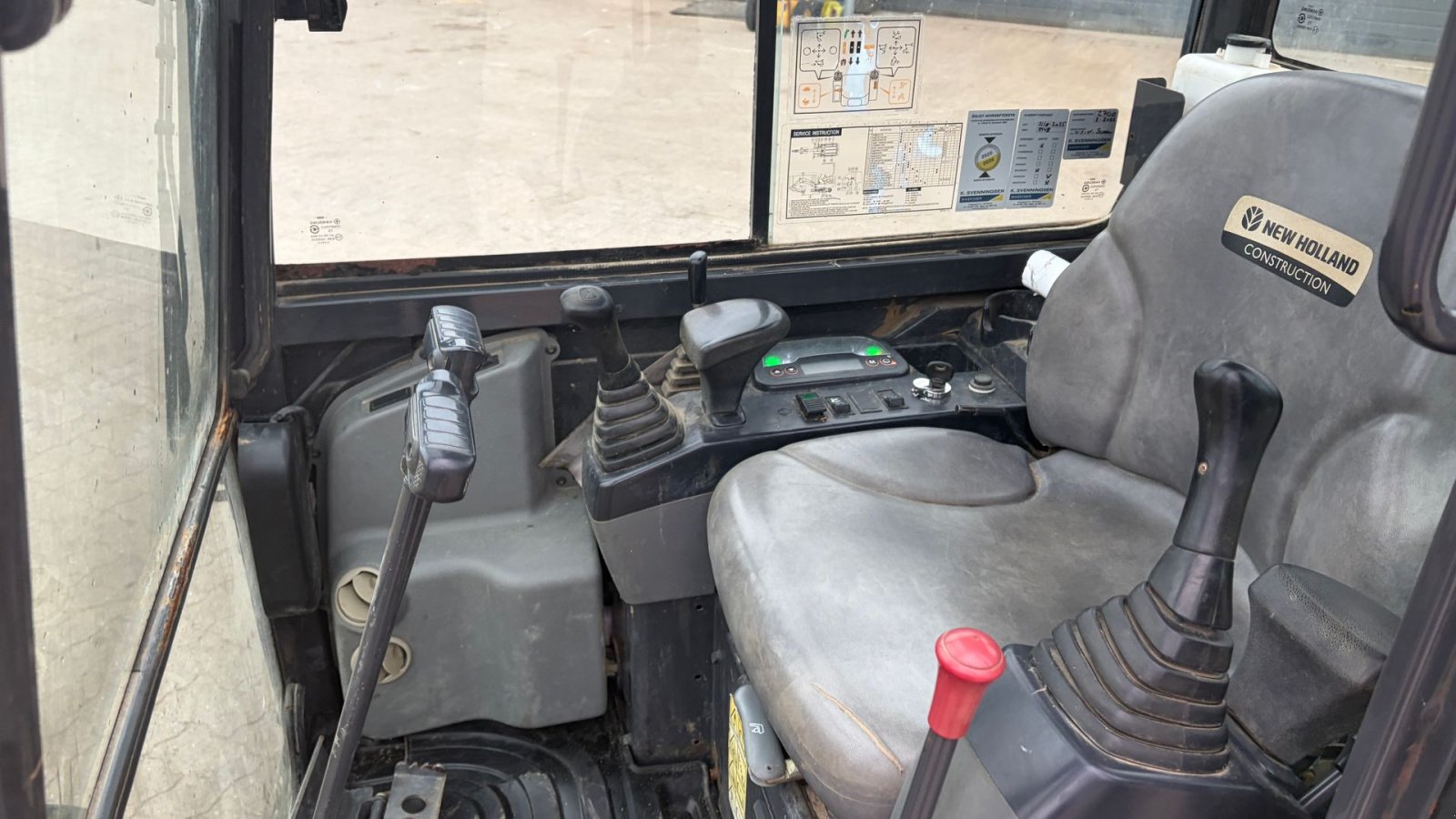 Bagger van het type New Holland E18 C M. Tiltman, Gebrauchtmaschine in Roslev (Foto 9)