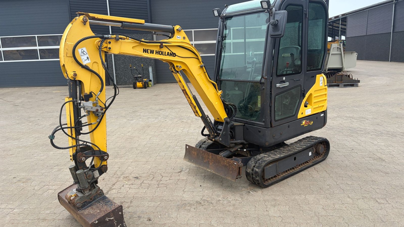 Bagger van het type New Holland E18 C M. Tiltman, Gebrauchtmaschine in Roslev (Foto 1)
