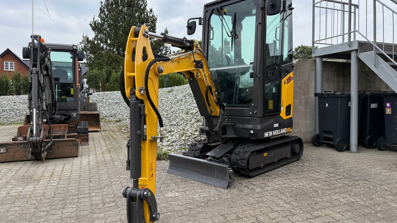 Bagger van het type New Holland E19D CAB AG, Gebrauchtmaschine in Gjerlev J. (Foto 1)