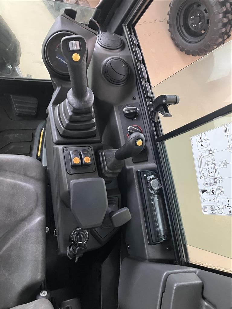 Bagger of the type New Holland E19D Cab AG, Gebrauchtmaschine in Glamsbjerg (Picture 7)