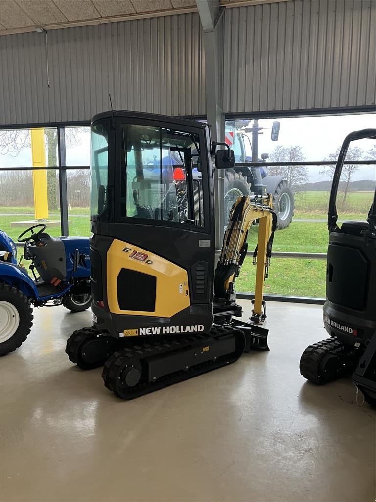 Bagger of the type New Holland E19D Cab AG, Gebrauchtmaschine in Glamsbjerg (Picture 4)