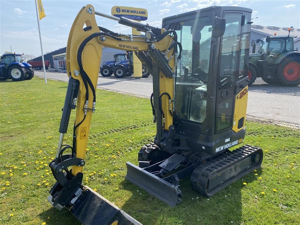 Bagger des Typs New Holland E20D City bom, Gebrauchtmaschine in Holstebro (Bild 3)