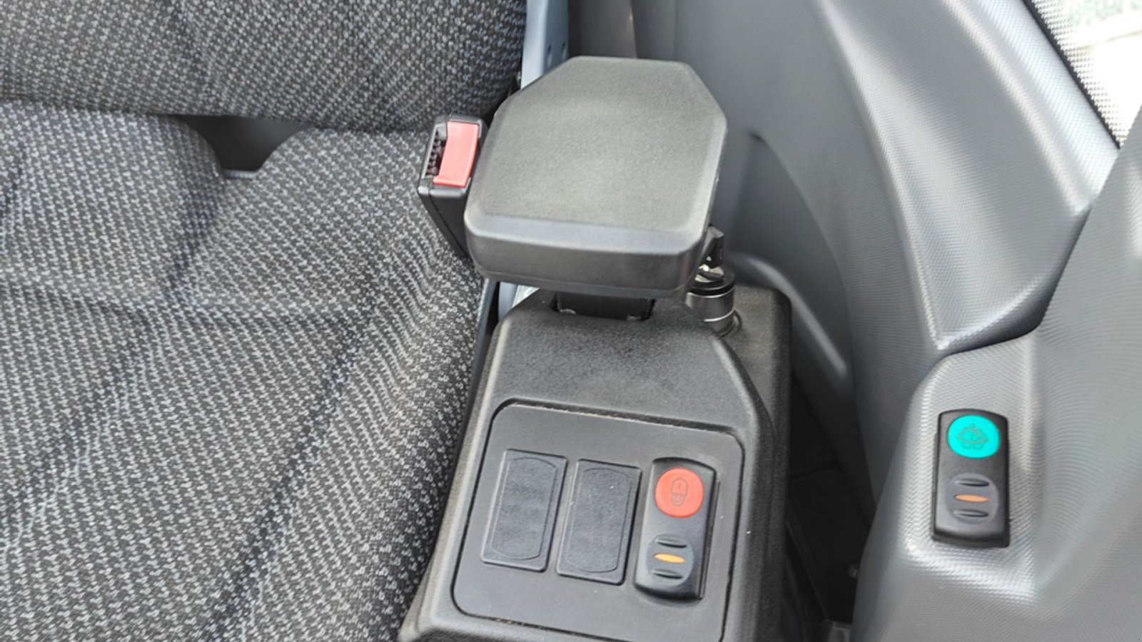 Bagger a típus New Holland E25D, Gebrauchtmaschine ekkor: Vrå (Kép 18)