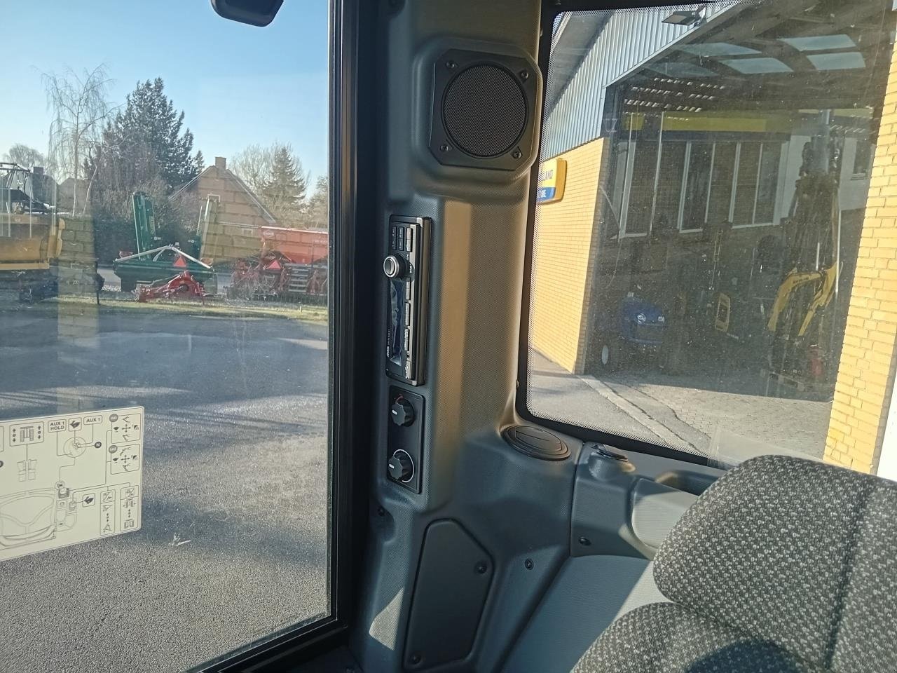 Bagger typu New Holland E25X ROLL-BAR, Gebrauchtmaschine w Maribo (Zdjęcie 9)