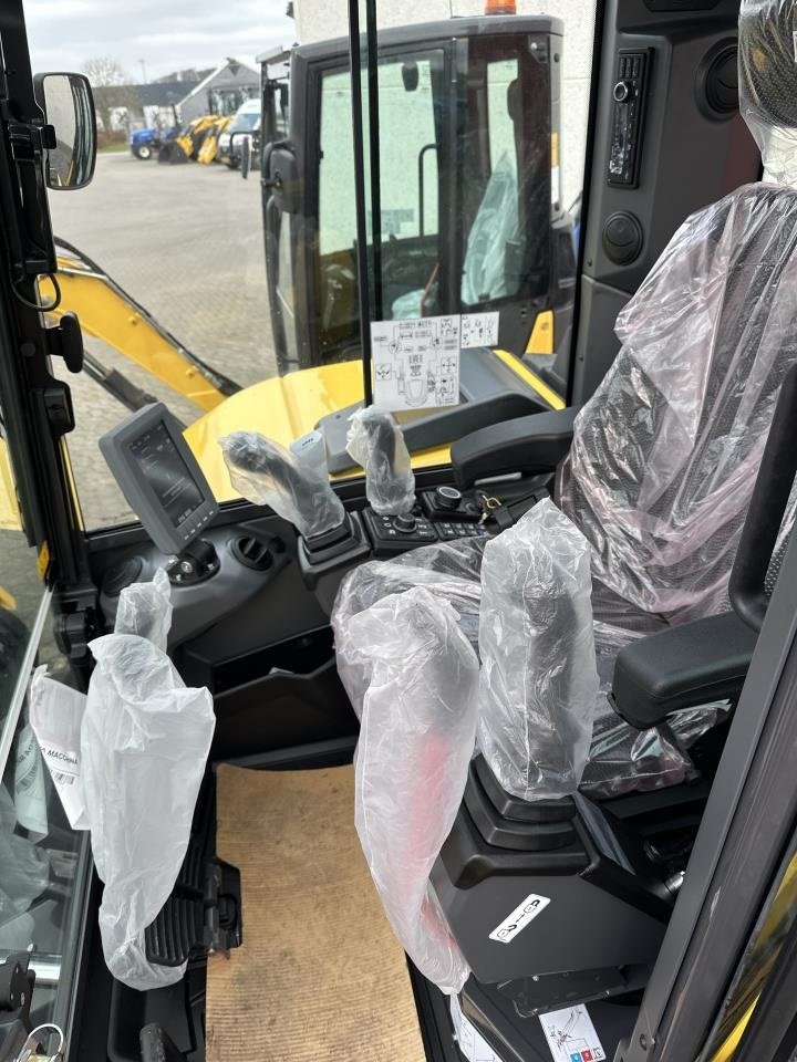 Bagger typu New Holland E60D CAB, Gebrauchtmaschine v Hadsten (Obrázek 3)