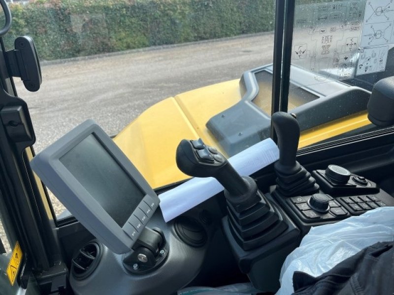 Bagger του τύπου New Holland E70D GRAVMASKINE, Gebrauchtmaschine σε Rødding (Φωτογραφία 8)