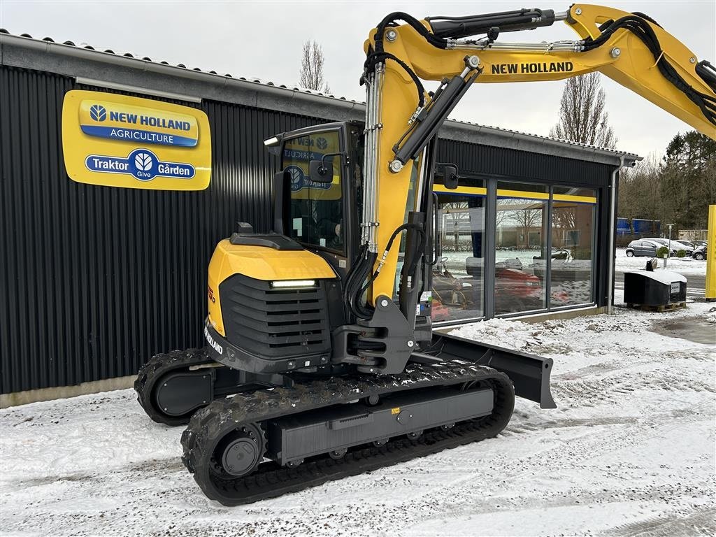 Bagger of the type New Holland E75D, Gebrauchtmaschine in Give (Picture 7)