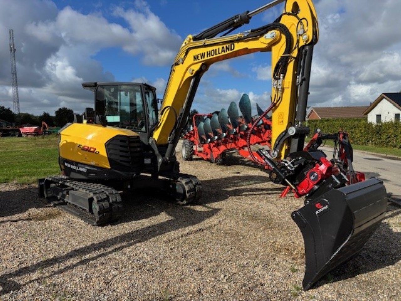 Bagger of the type New Holland E90 CAB, Gebrauchtmaschine in Rødding (Picture 1)