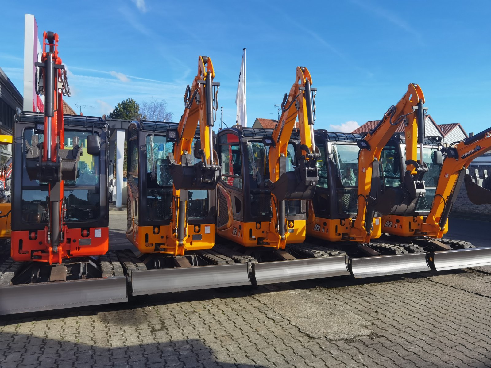 Bagger des Typs Rhinoceros XN 28, Neumaschine in Sommerach (Bild 6)