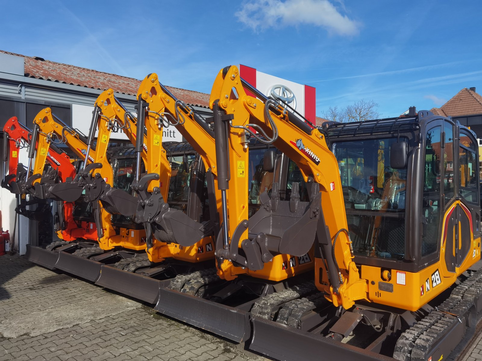 Bagger des Typs Rhinoceros XN 28, Neumaschine in Sommerach (Bild 7)