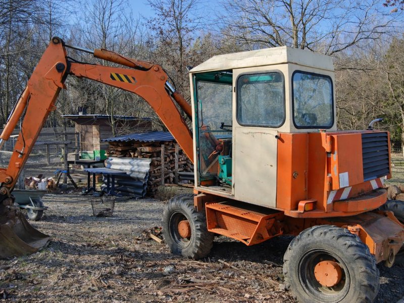 Bagger des Typs Schaeff HML 30, Gebrauchtmaschine in Eisenzicken (Bild 1)