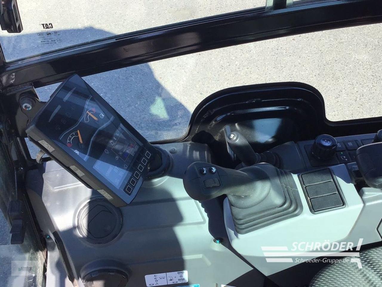 Bagger of the type Sonstige 302 CR / GARANTIE / INKL. 2X LÖFFEL, Gebrauchtmaschine in Penzlin (Picture 7)