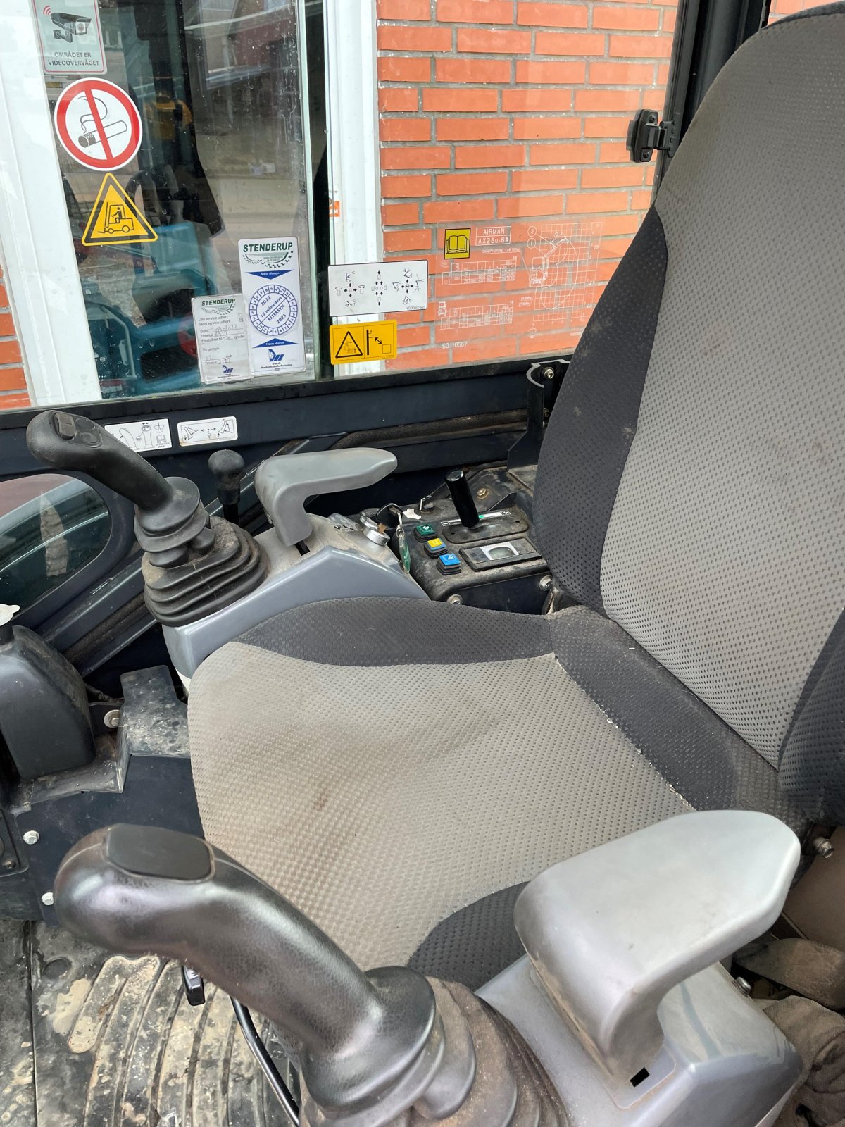 Bagger of the type Sonstige AX26U-6A, Gebrauchtmaschine in Rødding (Picture 10)