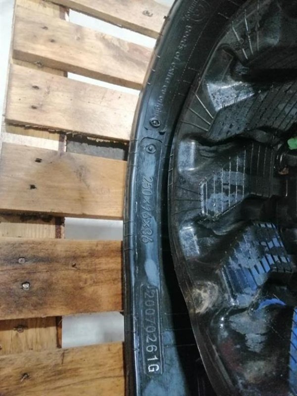 Bagger des Typs Sonstige Nyt Gummibælte 250x96x36 for bla Volvo ec20b, Gebrauchtmaschine in Vrå (Bild 1)