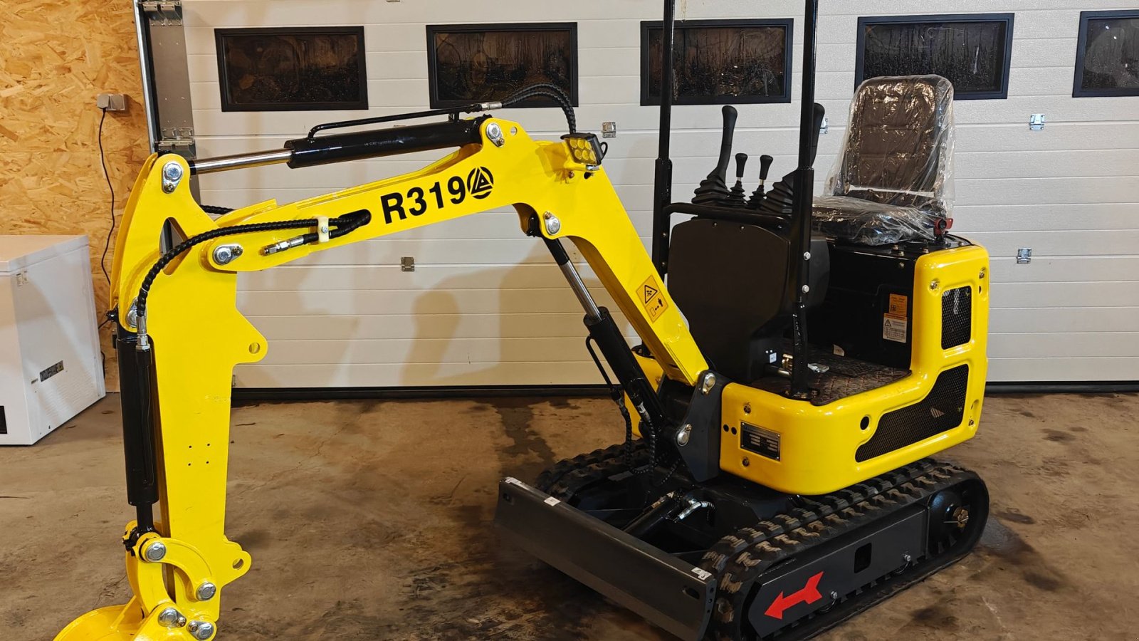 Bagger del tipo Sonstige R319, Gebrauchtmaschine In Vejen (Immagine 1)