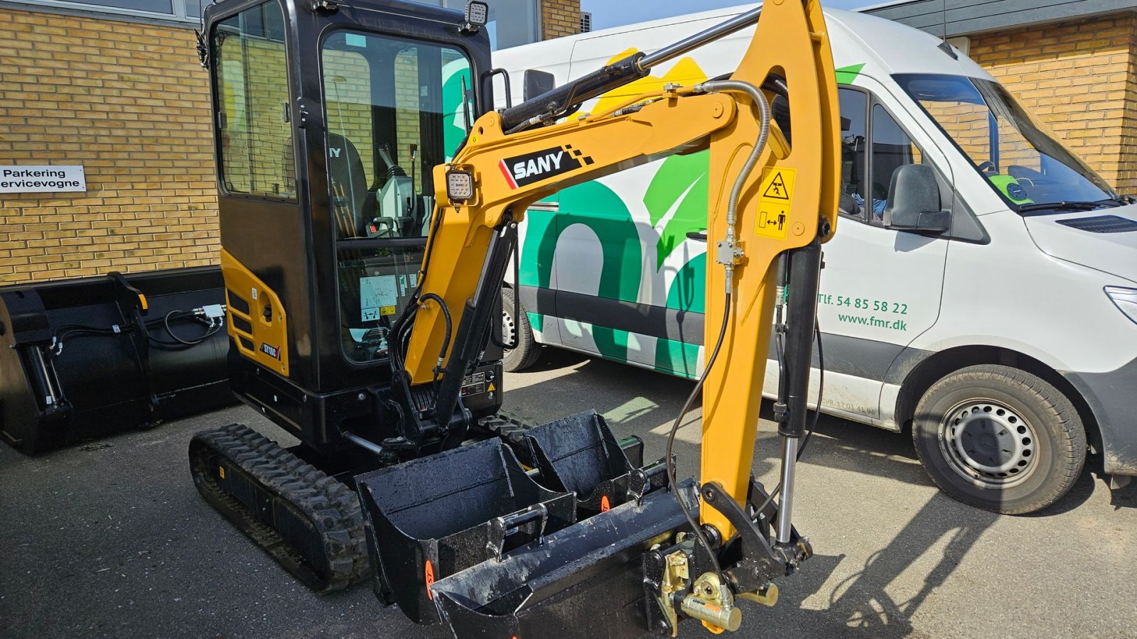 Bagger типа Sonstige SY18C, Gebrauchtmaschine в Nykøbing Falster (Фотография 2)