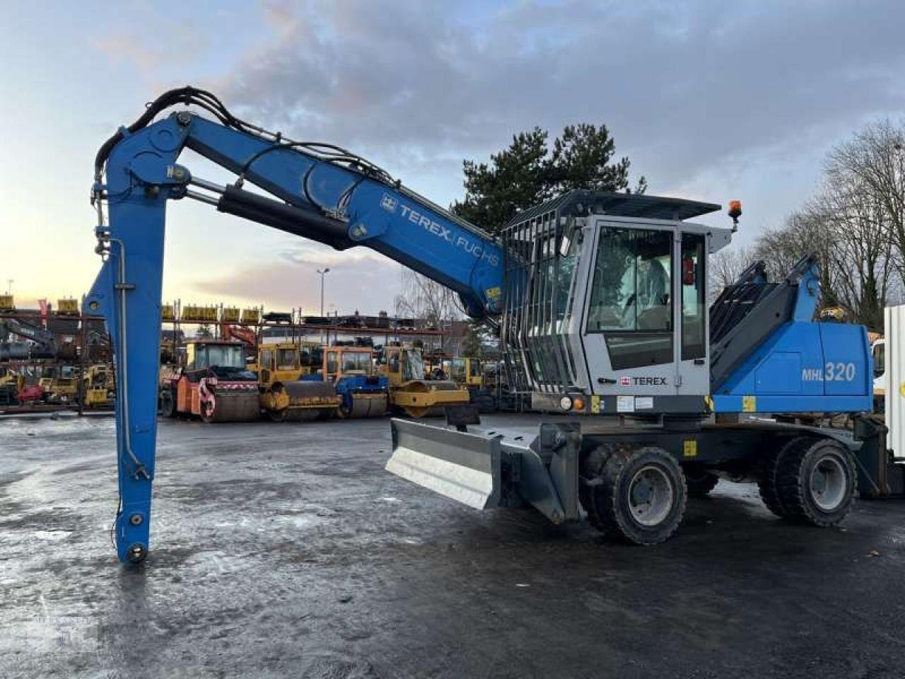 Bagger del tipo Sonstige Terex Fuchs MHL 320, Gebrauchtmaschine In Pragsdorf (Immagine 2)