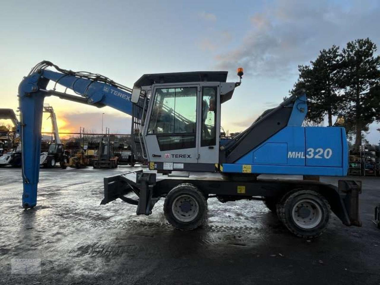 Bagger del tipo Sonstige Terex Fuchs MHL 320, Gebrauchtmaschine In Pragsdorf (Immagine 3)