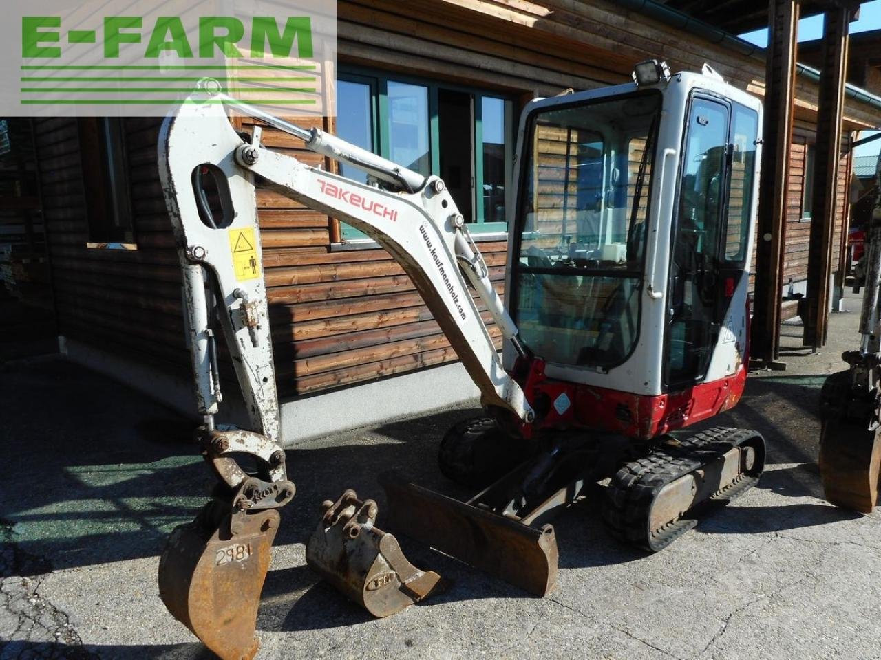 Bagger des Typs Takeuchi tb 216 ( 1.865 kg ), Gebrauchtmaschine in ST. NIKOLAI/DR. (Bild 2)