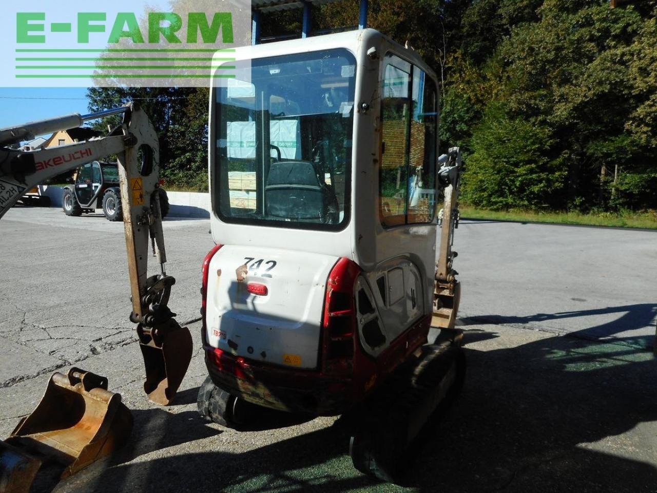 Bagger des Typs Takeuchi tb 216 ( 1.865 kg ), Gebrauchtmaschine in ST. NIKOLAI/DR. (Bild 3)