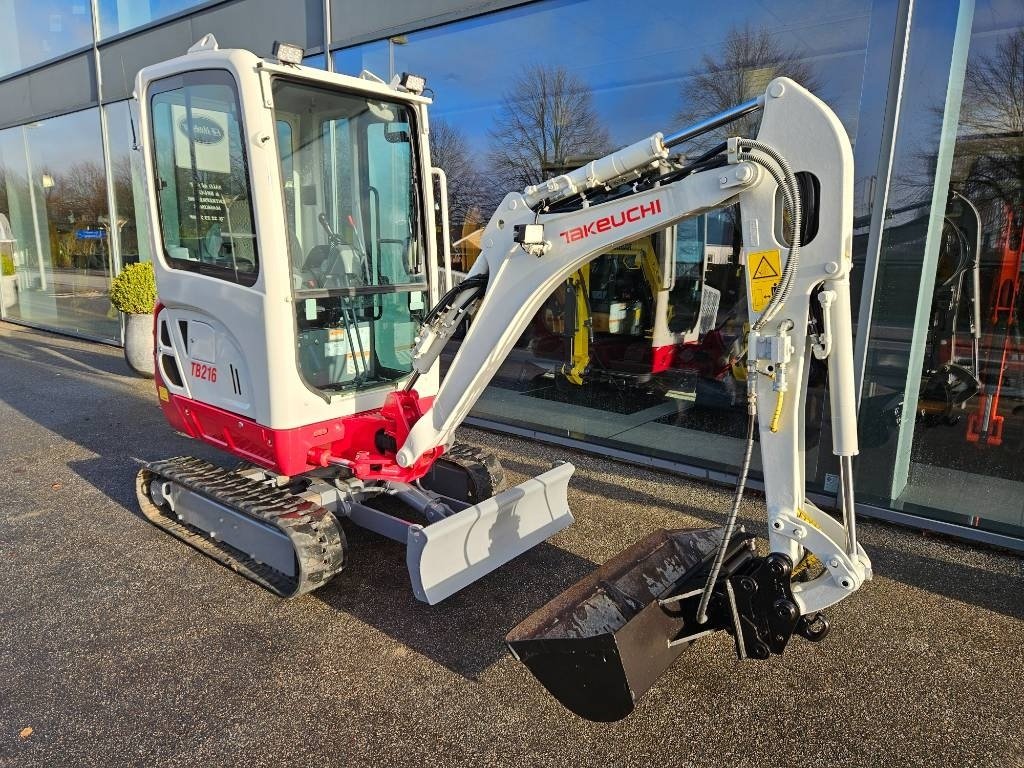 Bagger del tipo Takeuchi TB 216, Gebrauchtmaschine In Fårevejle (Immagine 1)