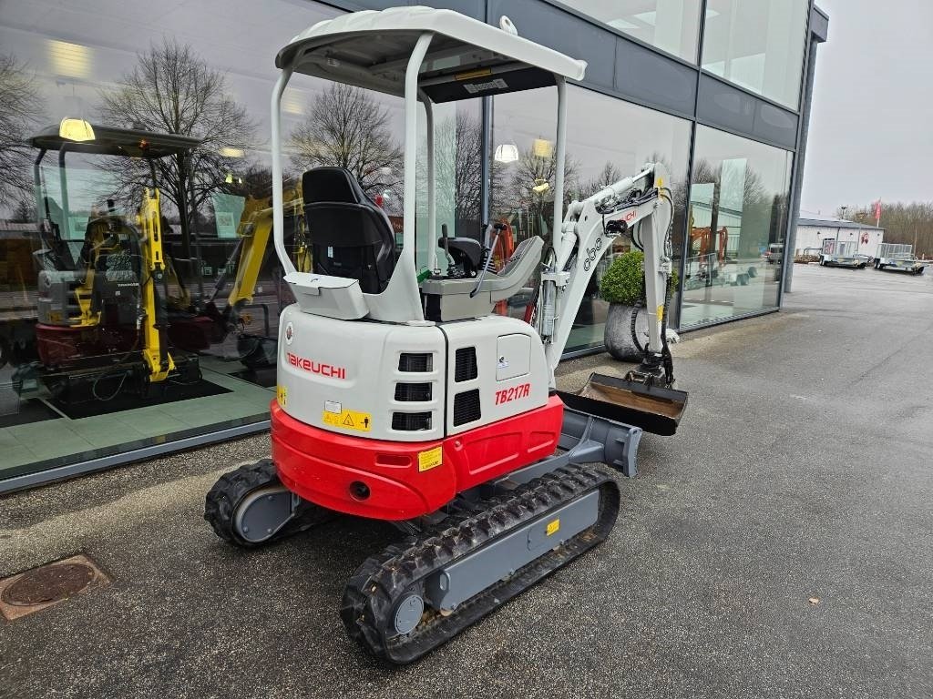 Bagger от тип Takeuchi TB 217 R, Gebrauchtmaschine в Fårevejle (Снимка 3)