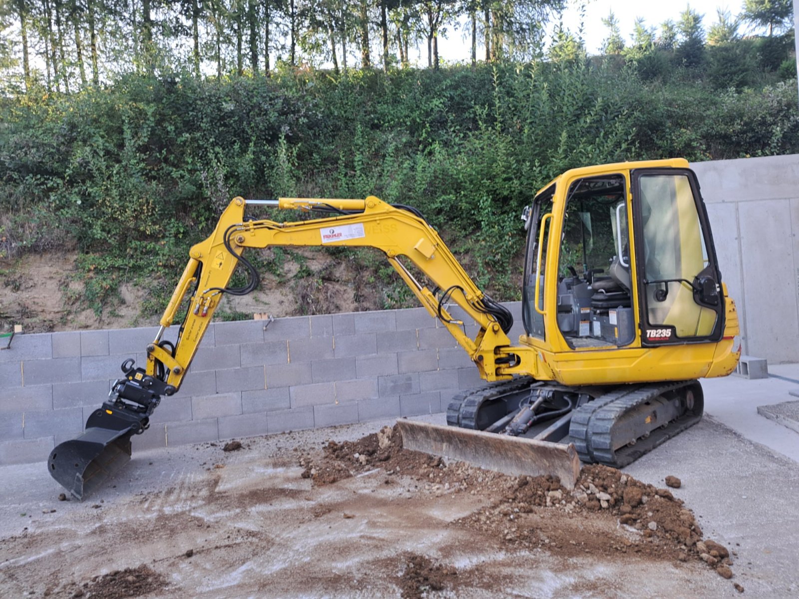 Bagger des Typs Takeuchi Tb 235, Gebrauchtmaschine in Prambachkirchen (Bild 1)