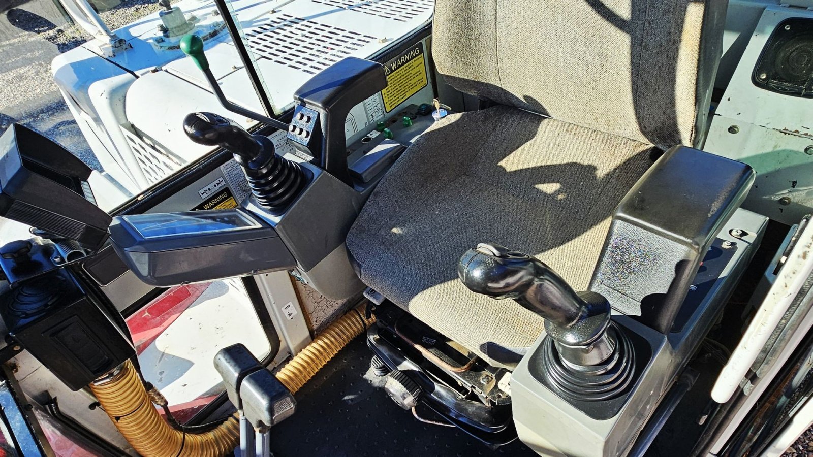 Bagger a típus Takeuchi TB175 / pæn 8 tons maskine / nyere undervogn / dobbelt udtag / skovlsæt, Gebrauchtmaschine ekkor: Arden (Kép 18)