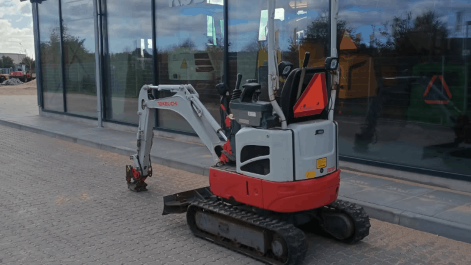 Bagger typu Takeuchi TB210R Takeuchi, Gebrauchtmaschine v Horsens (Obrázek 2)