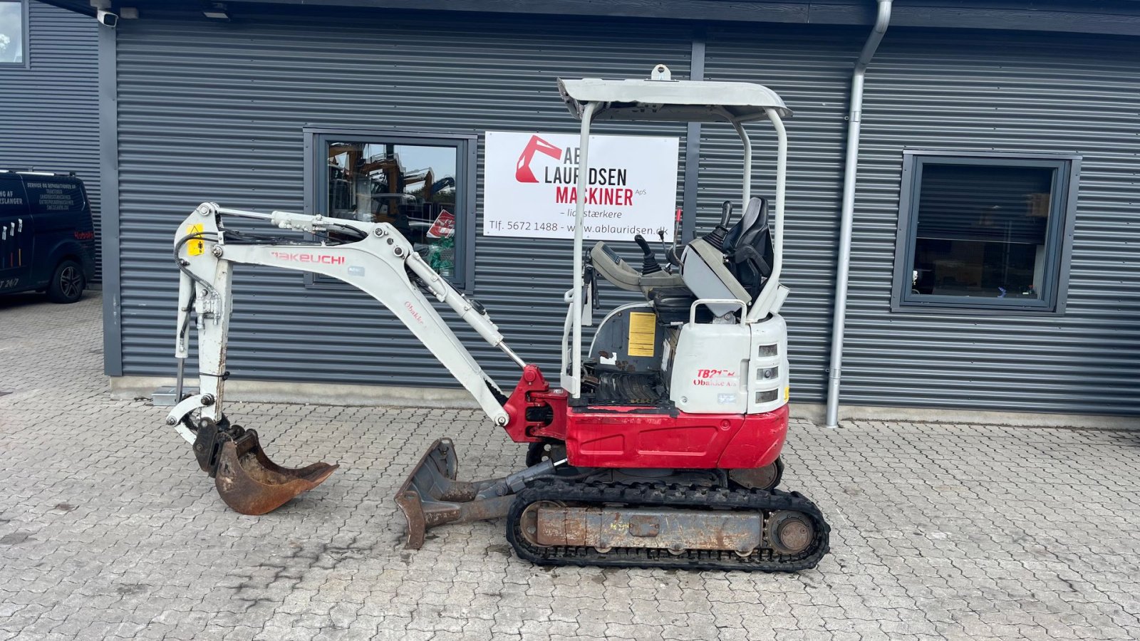 Bagger del tipo Takeuchi tb215r Hydraulisk skovlskift, Gebrauchtmaschine In Rønnede (Immagine 1)