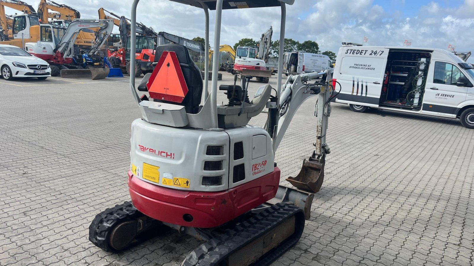 Bagger del tipo Takeuchi tb215r Hydraulisk skovlskift, Gebrauchtmaschine In Rønnede (Immagine 2)