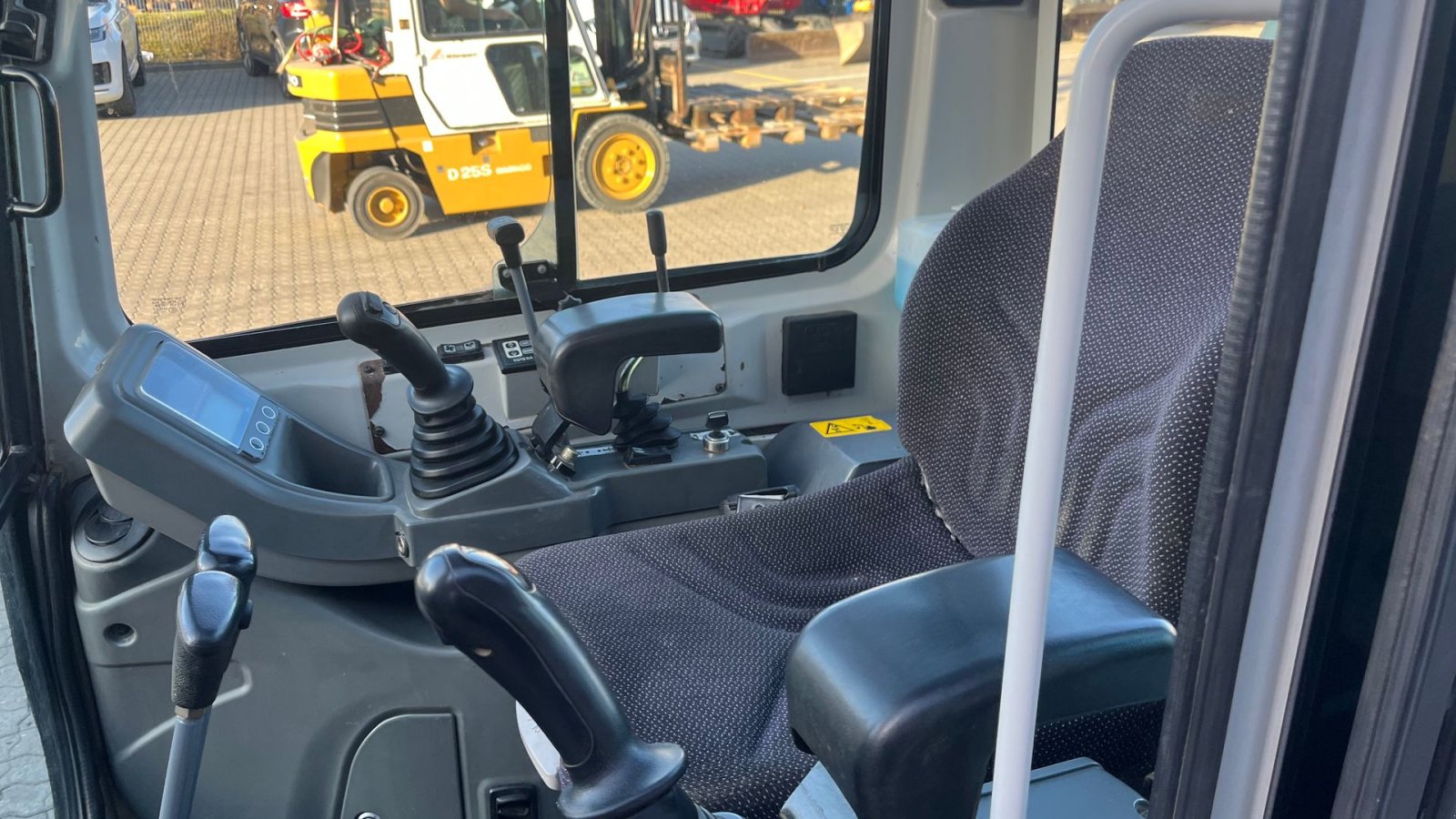 Bagger typu Takeuchi TB216 Hydraulisk hurtig skifte, Gebrauchtmaschine v Rønnede (Obrázek 8)