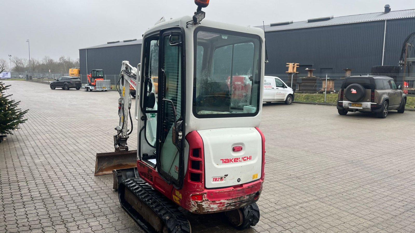 Bagger of the type Takeuchi TB216 Tiltman med hydraulisk skovlskifte, Gebrauchtmaschine in Rønnede (Picture 11)
