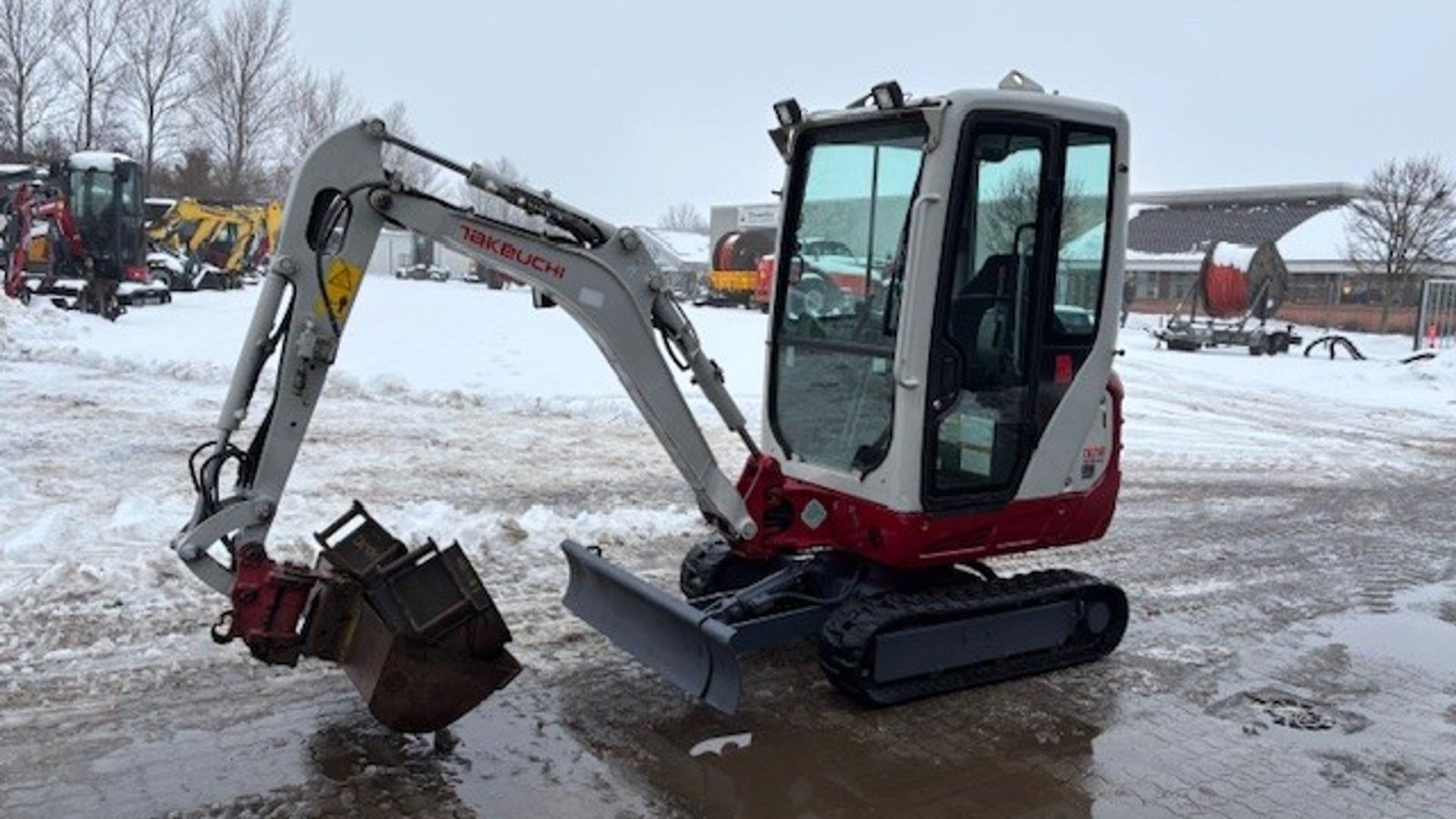 Bagger del tipo Takeuchi TB216, Gebrauchtmaschine en Nørresundby (Imagen 8)
