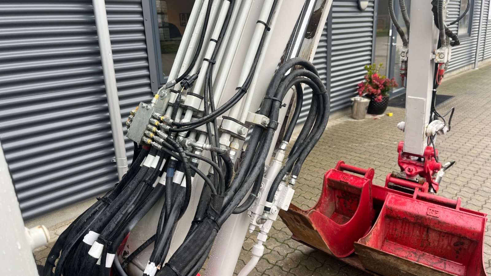 Bagger tipa Takeuchi TB225 Hydraulisk Tiltfæste, centralsmørring +3 skovle, Gebrauchtmaschine u Rønnede (Slika 20)