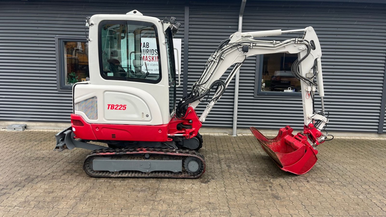 Bagger tipa Takeuchi TB225 Hydraulisk Tiltfæste, centralsmørring +3 skovle, Gebrauchtmaschine u Rønnede (Slika 1)